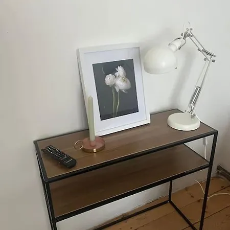 Rosa Schwarz